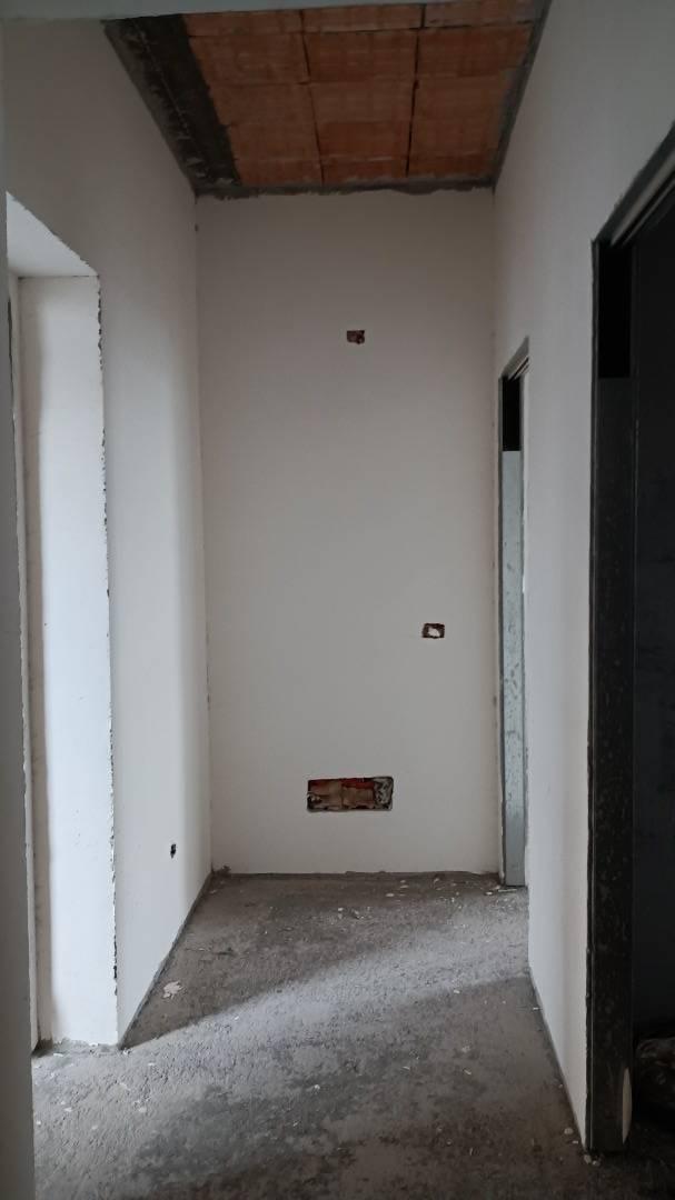 Capannone nuova a Aci Sant'Antonio