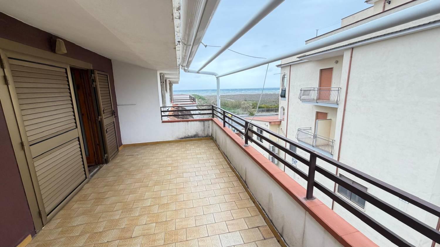 Trilocale vista mare a Falerna