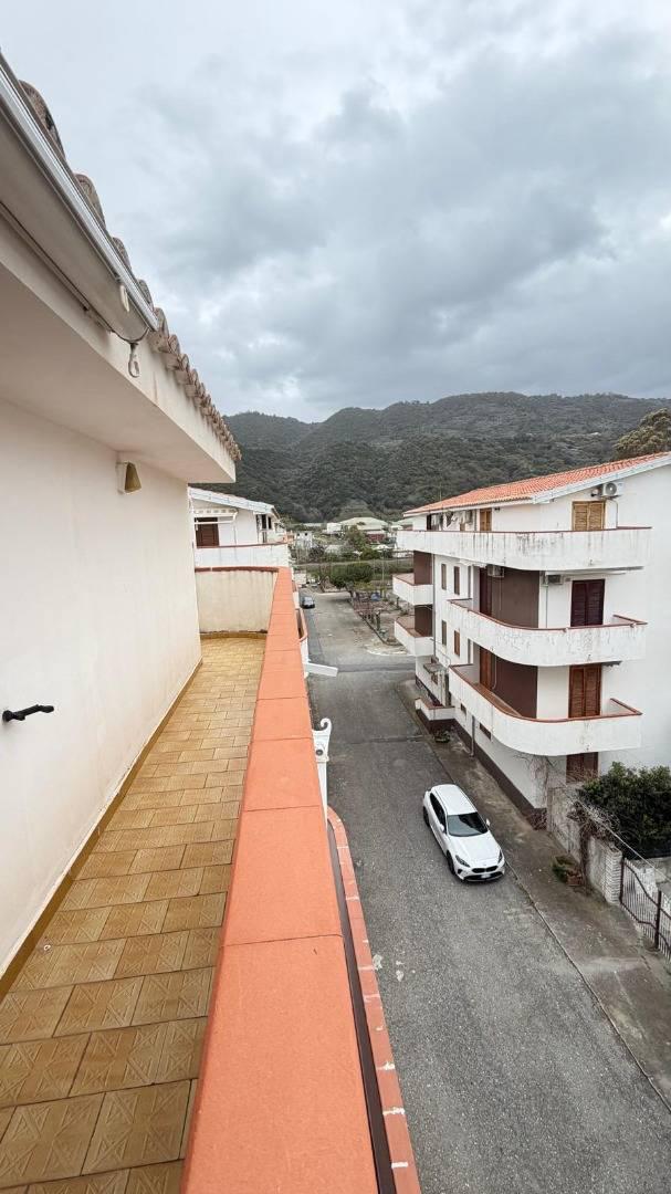 Trilocale vista mare a Falerna