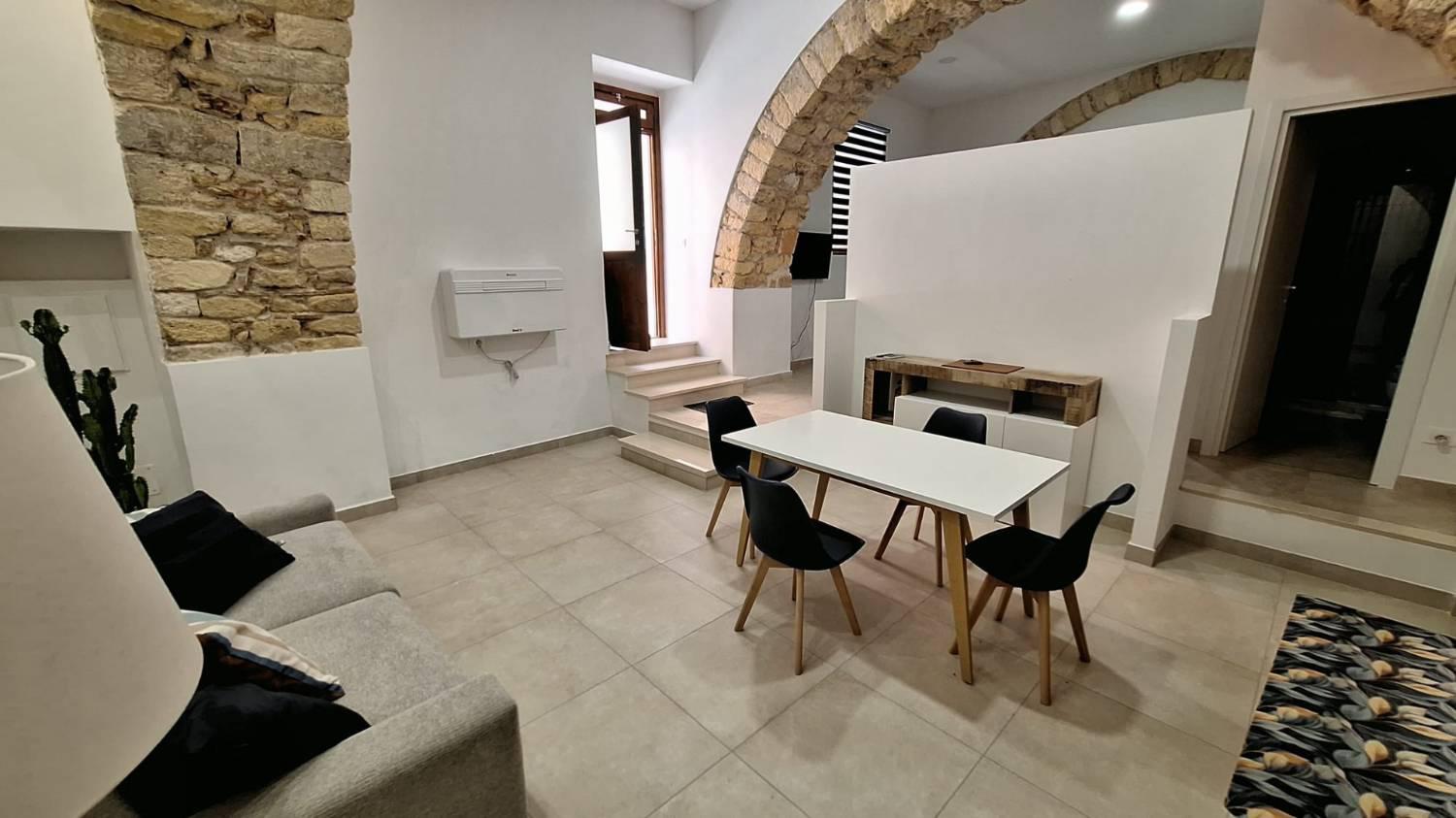 Casa indipendente ristrutturata a Tarquinia