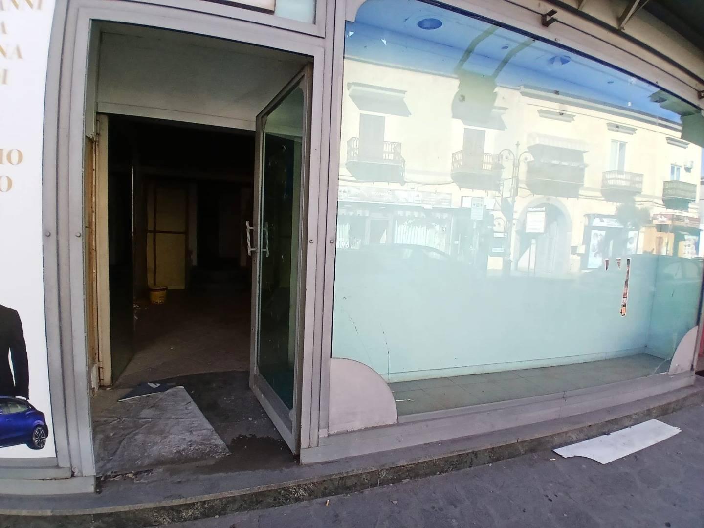 Locale commerciale da ristrutturare a Qualiano