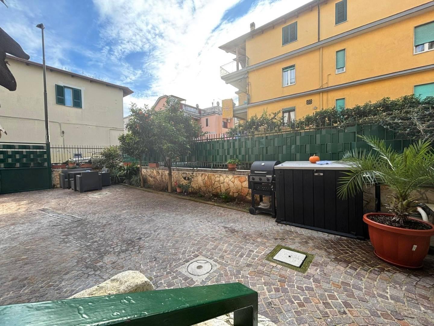 Trilocale con giardino a Villaricca