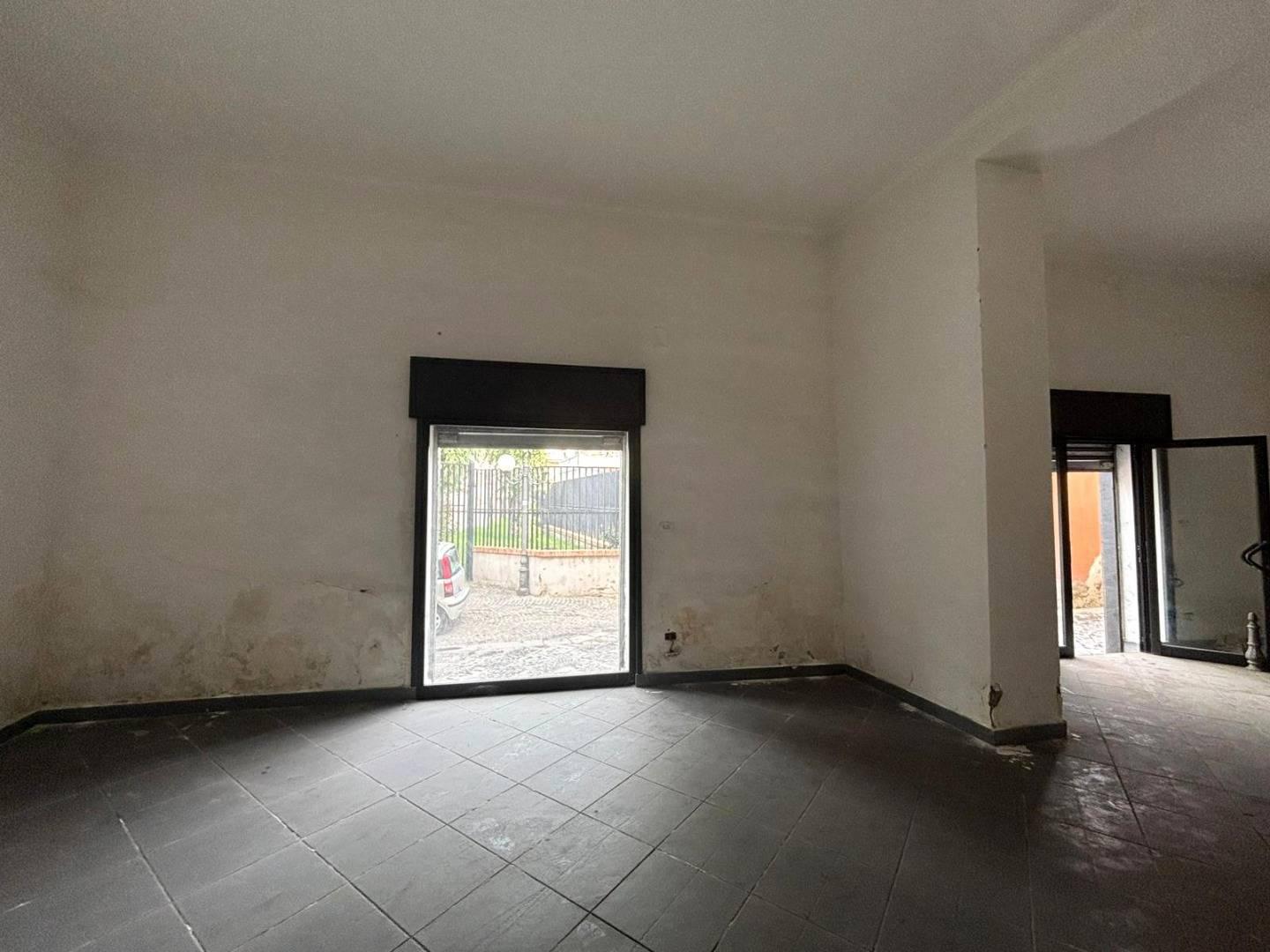 Locale commerciale in vendita a Villaricca