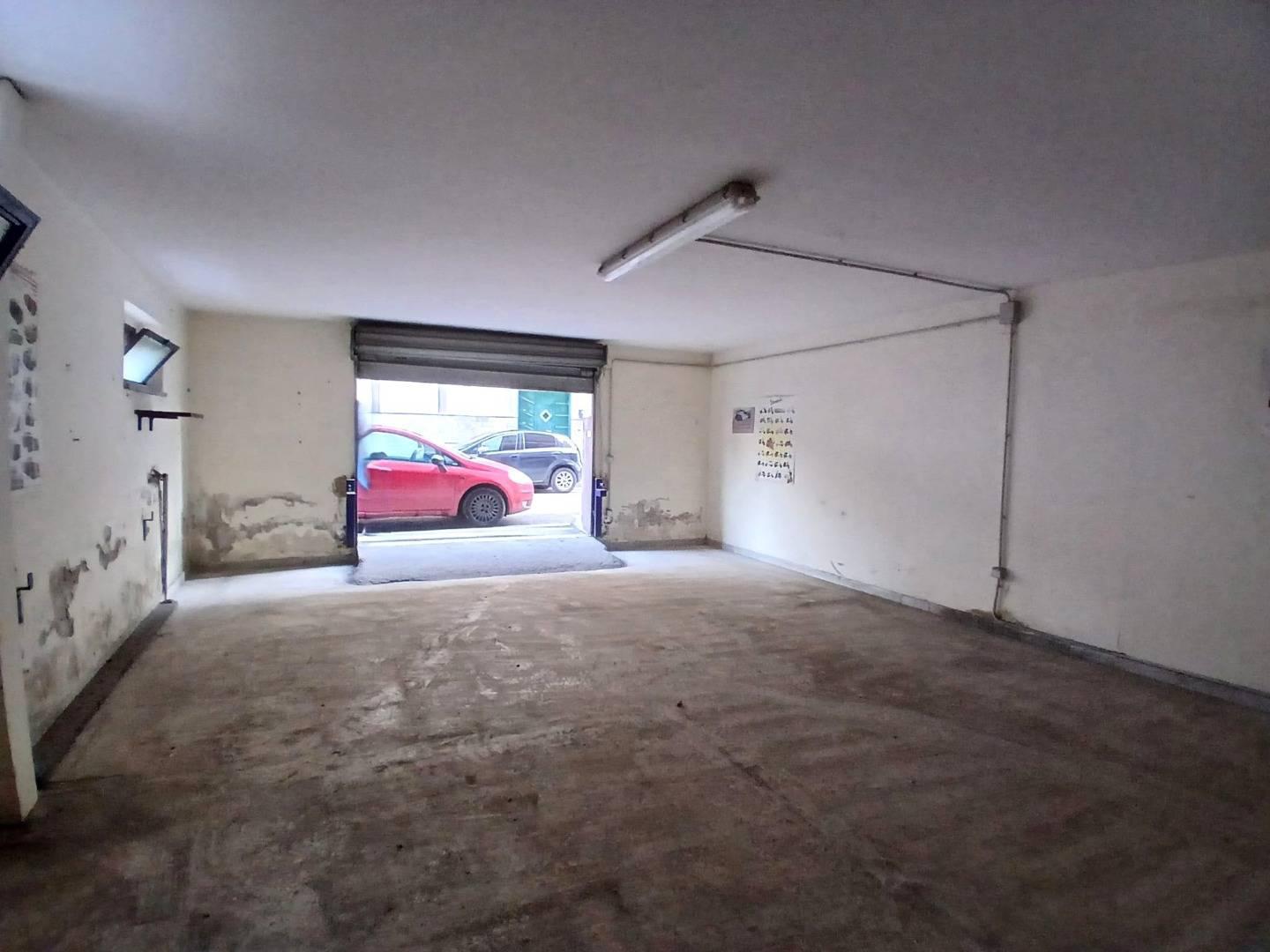 Magazzino da ristrutturare a Qualiano