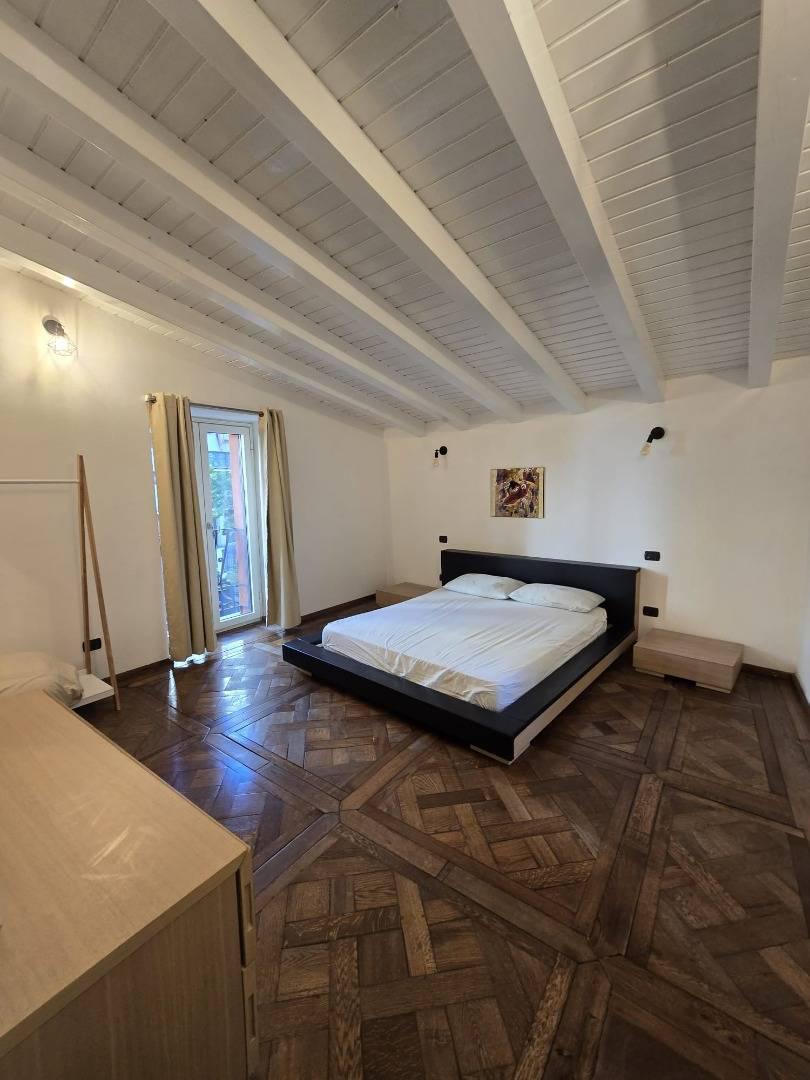 Villa con giardino a Como