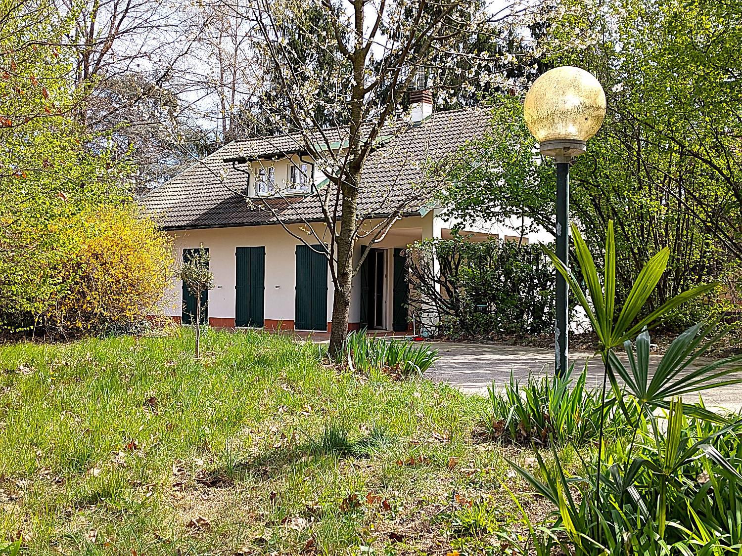 Villa con giardino a Alpignano