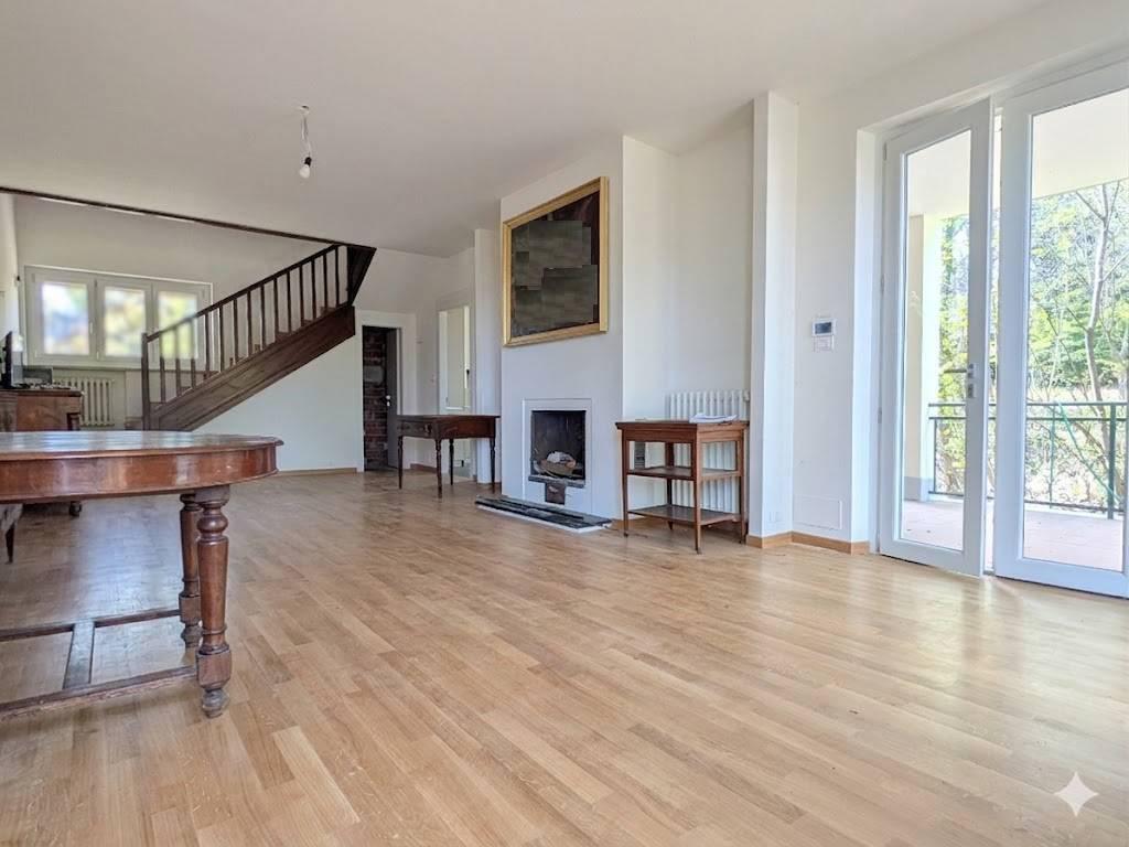 Villa con giardino a Alpignano