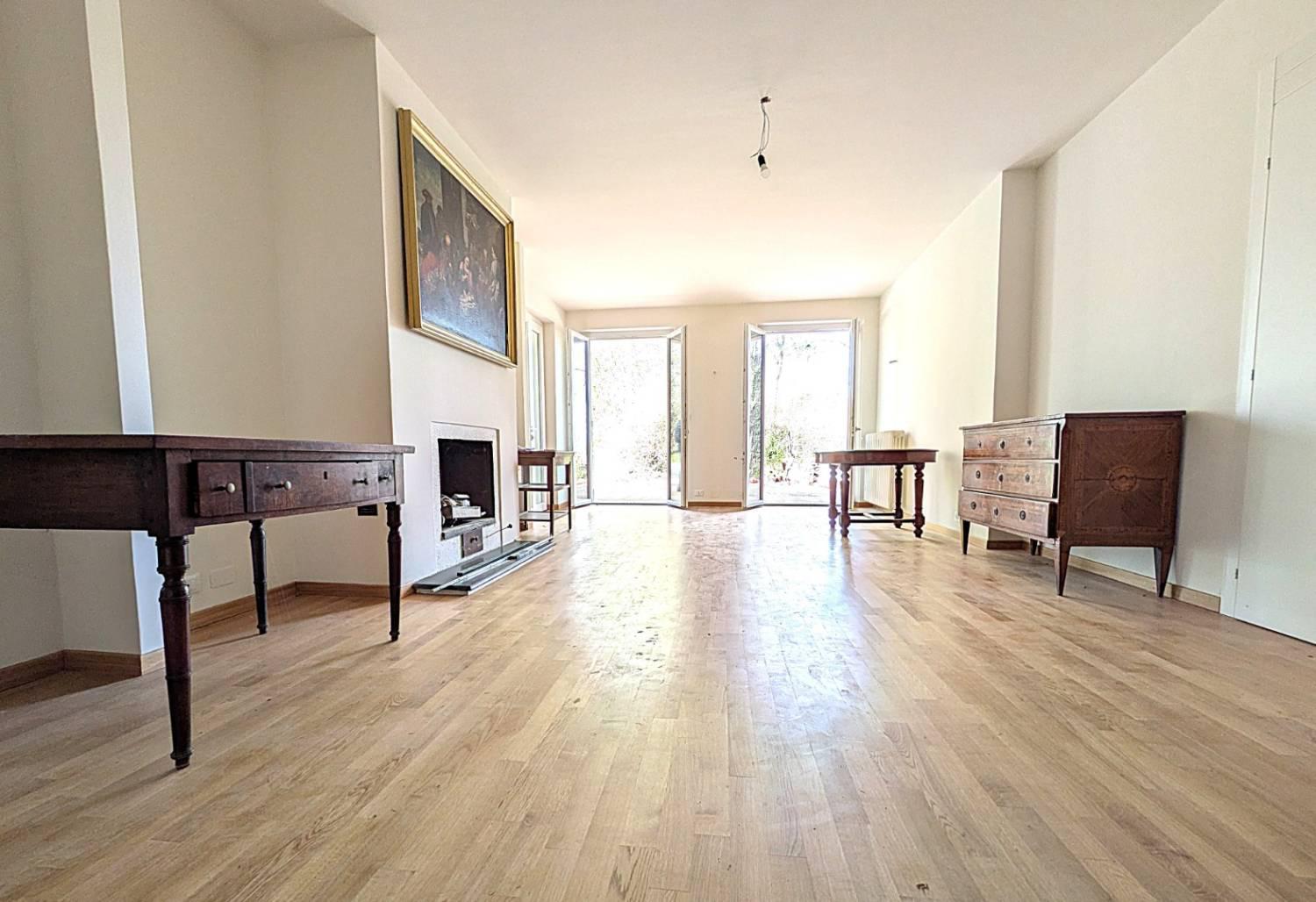 Villa con giardino a Alpignano