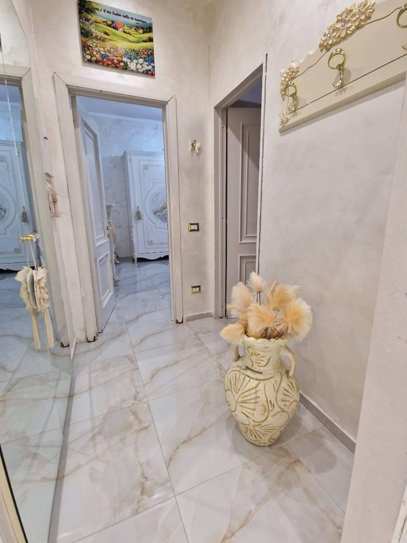 Trilocale vista mare a Torre Annunziata