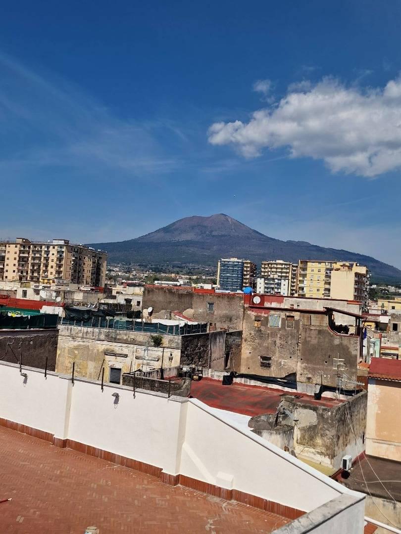 Trilocale vista mare a Torre Annunziata