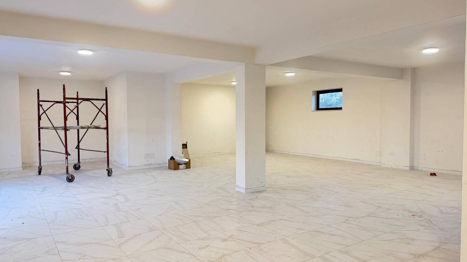 Locale commerciale in affitto a Lamezia Terme