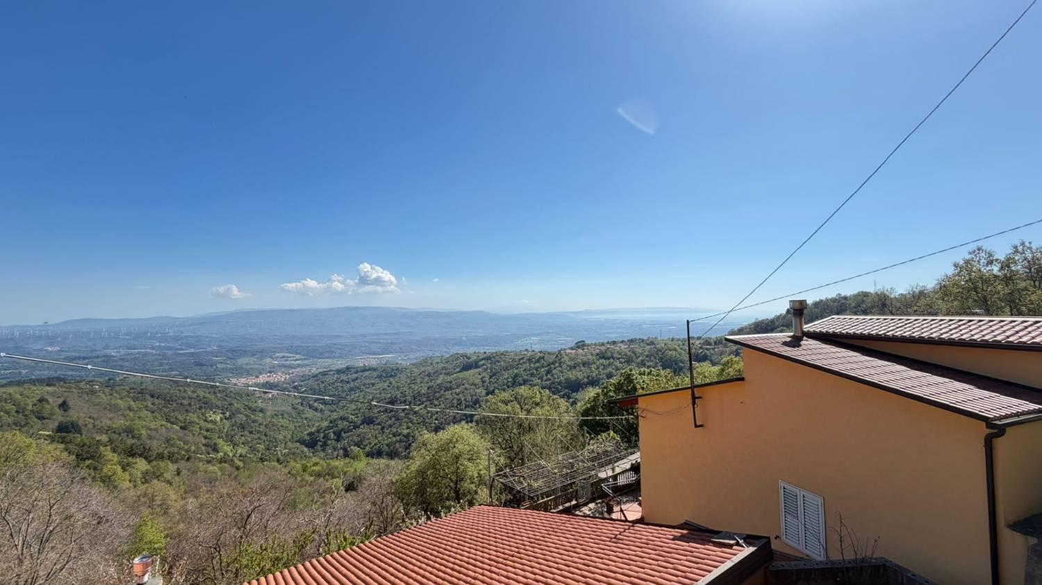 Casa indipendente con giardino a Serrastretta