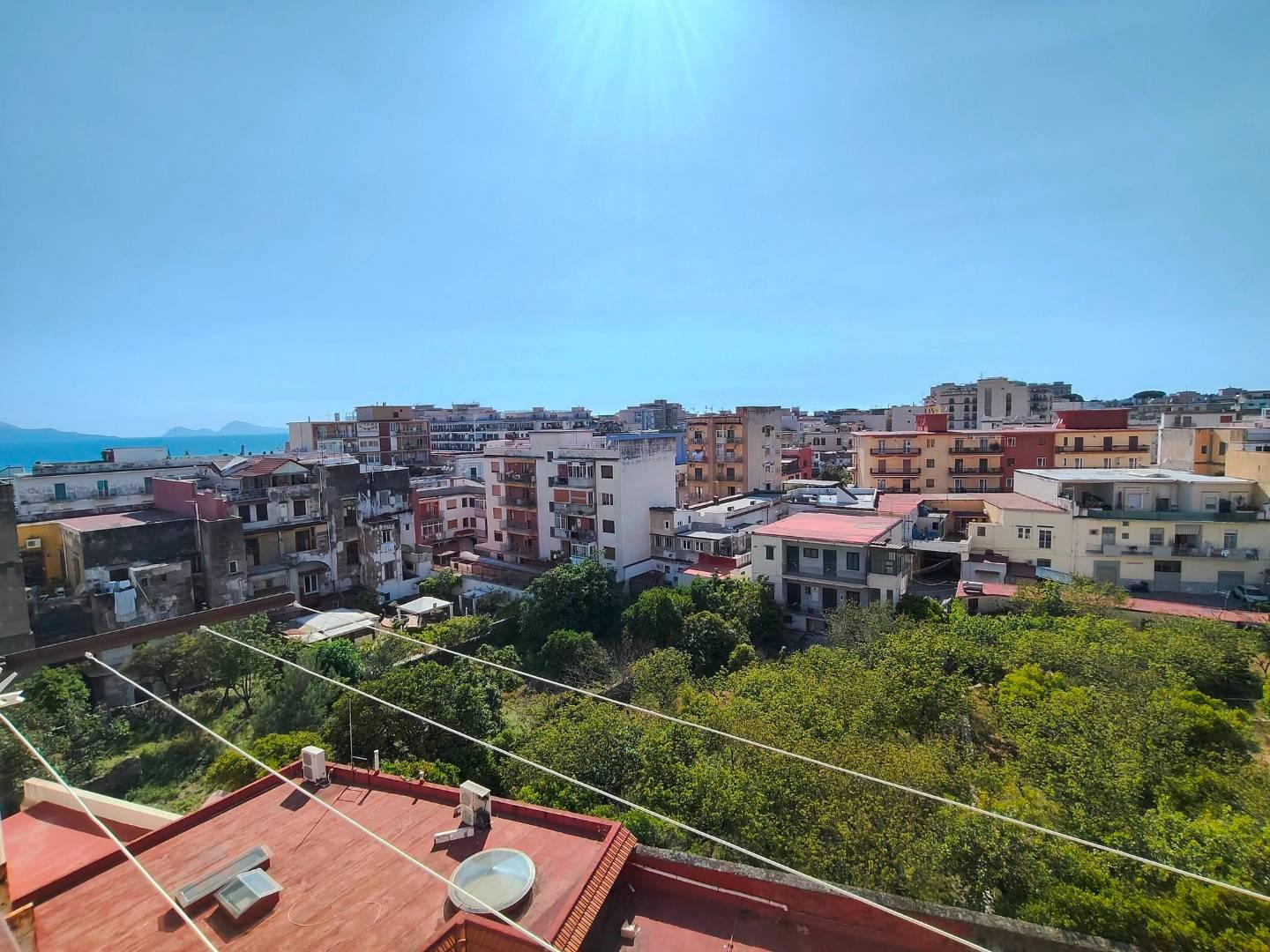 Attico vista mare a Torre Annunziata