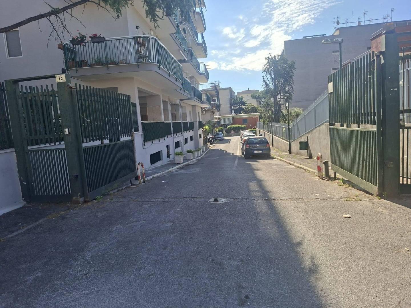 Box/Garage 15mq in vendita a Torre Annunziata
