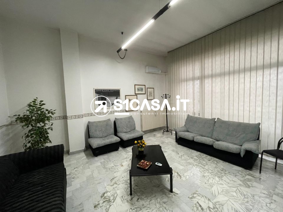 Locale commerciale in affitto a Galatone