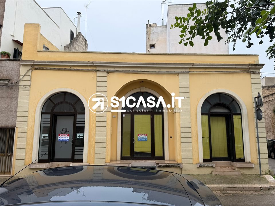 Locale commerciale in vendita a Galatone