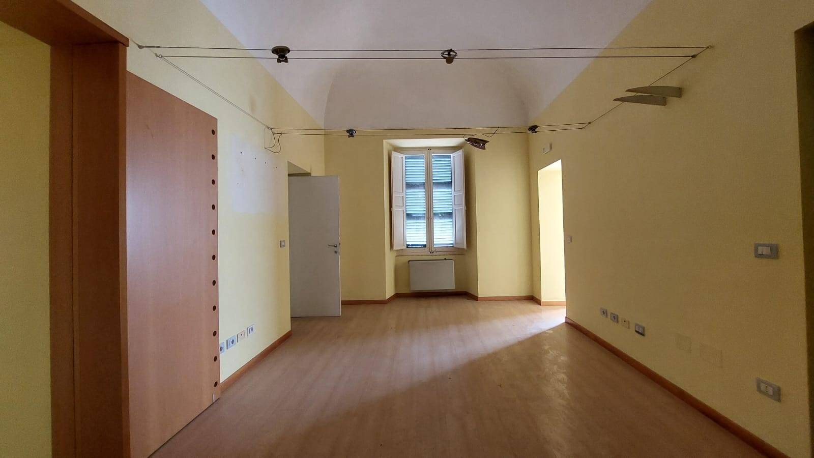 Ufficio in vendita a Giulianova, PAESE