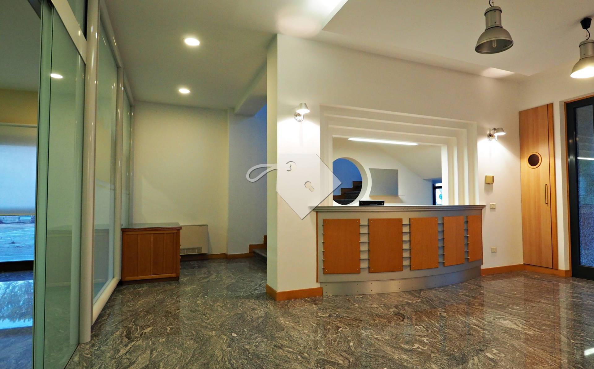 Studio/Ufficio in affitto a Corridonia, Zona Industriale