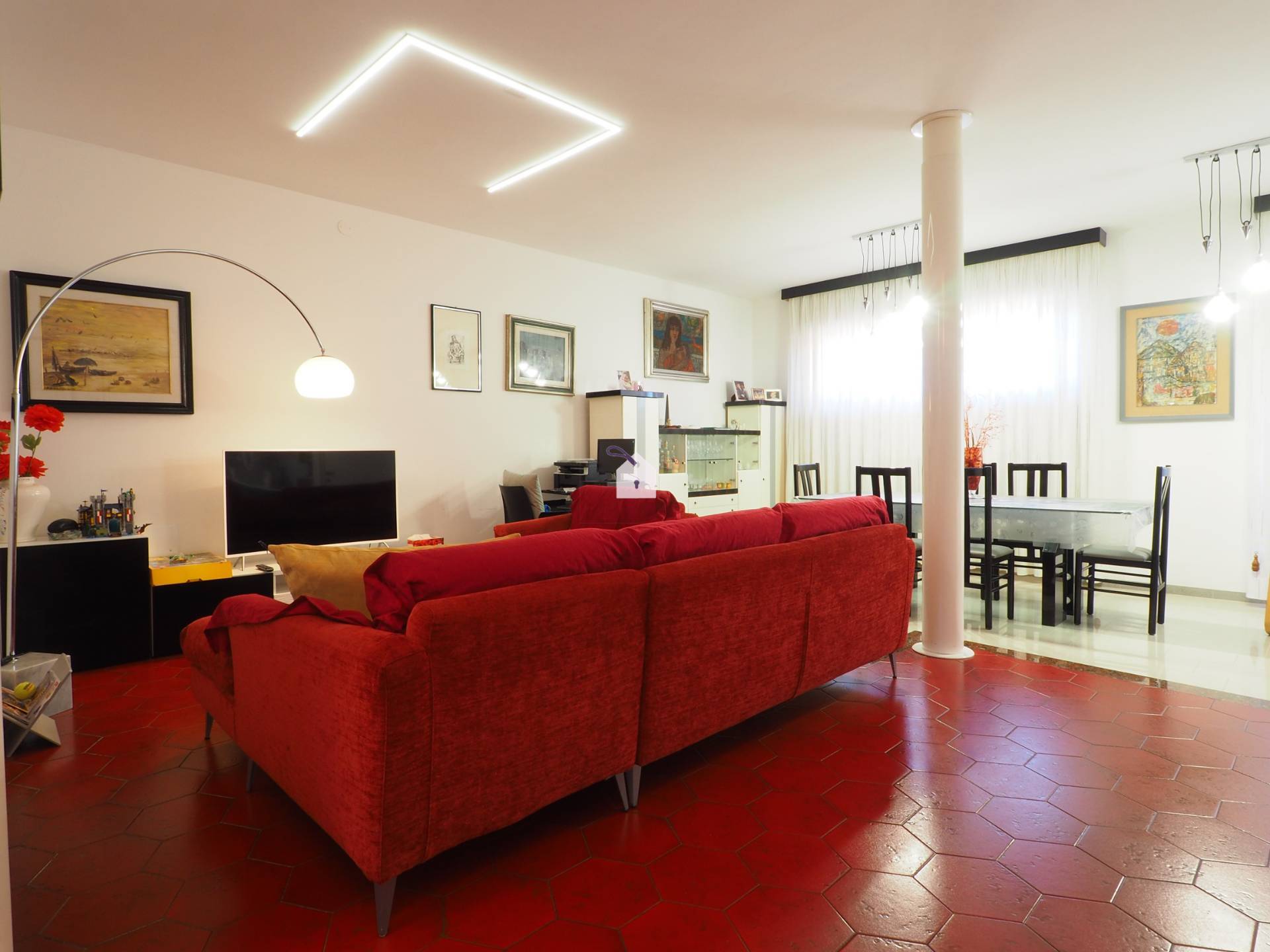 Villette a schiera in vendita a Corridonia, zona semi-centrale