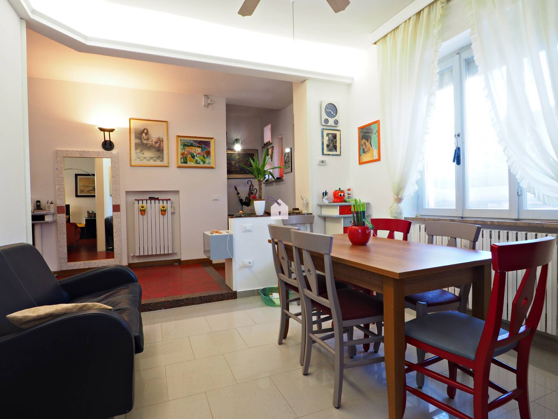 Villette a schiera in vendita a Corridonia, zona semi-centrale