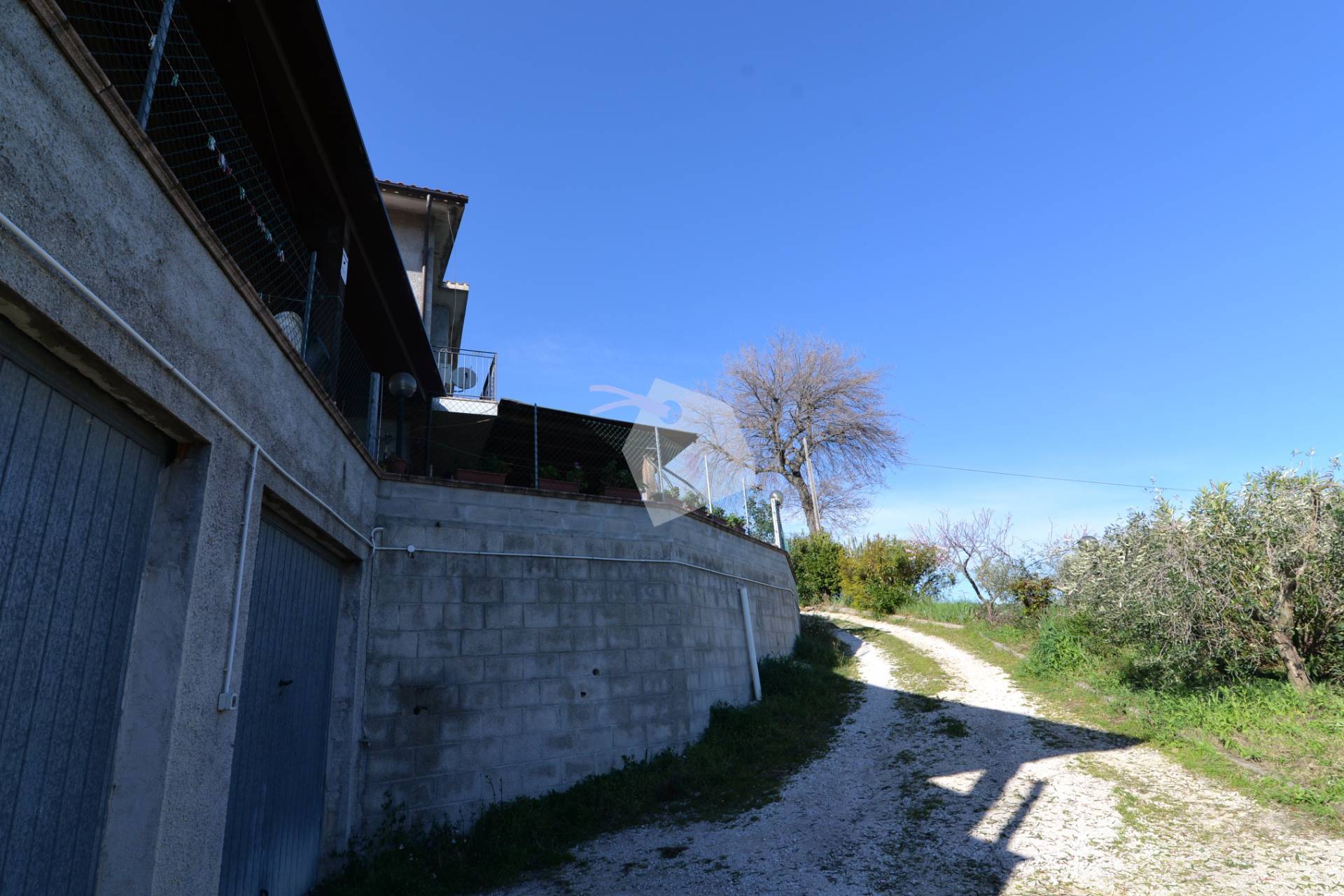 Appartamento in vendita a Treia, periferia