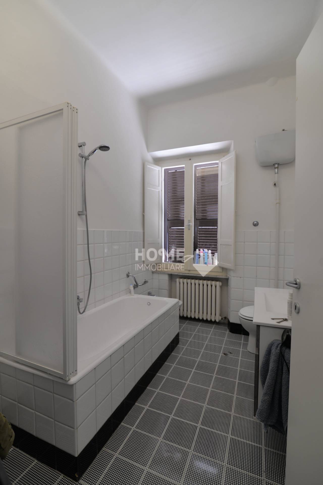 Appartamento in vendita a Macerata, Zona via Roma