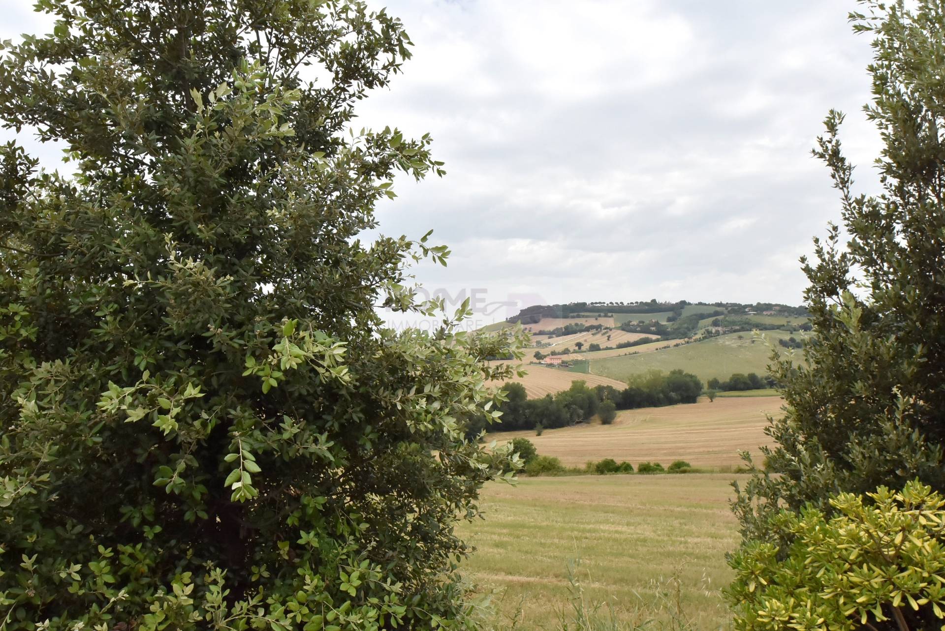 Terreno edificabile in vendita a Macerata, zona Collevario