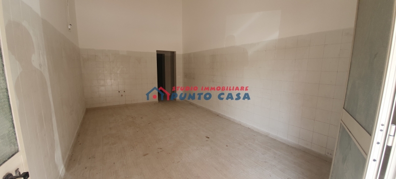 Negozio in affitto a Trapani