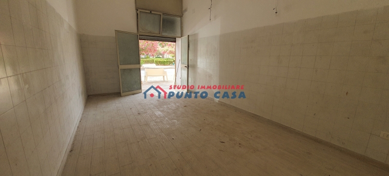 Negozio in affitto a Trapani