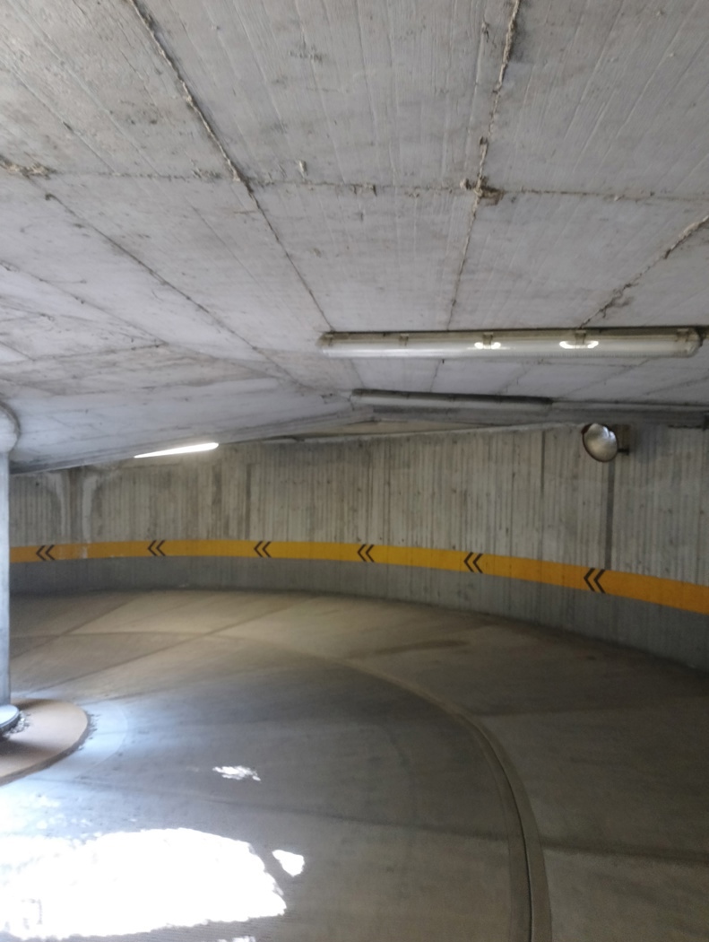 Box/Garage 15mq in vendita a Milano