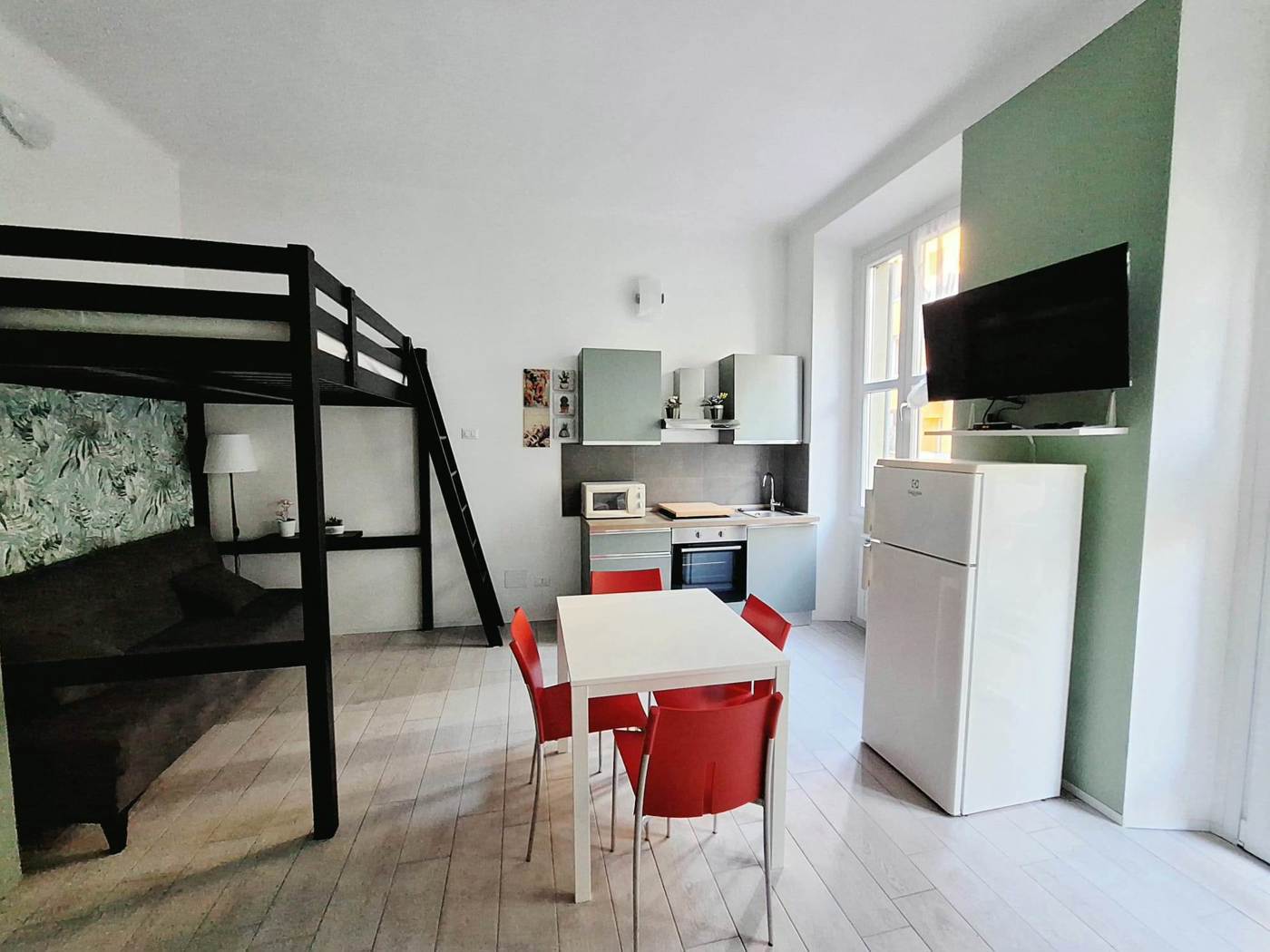 Monolocale arredato in affitto a Milano