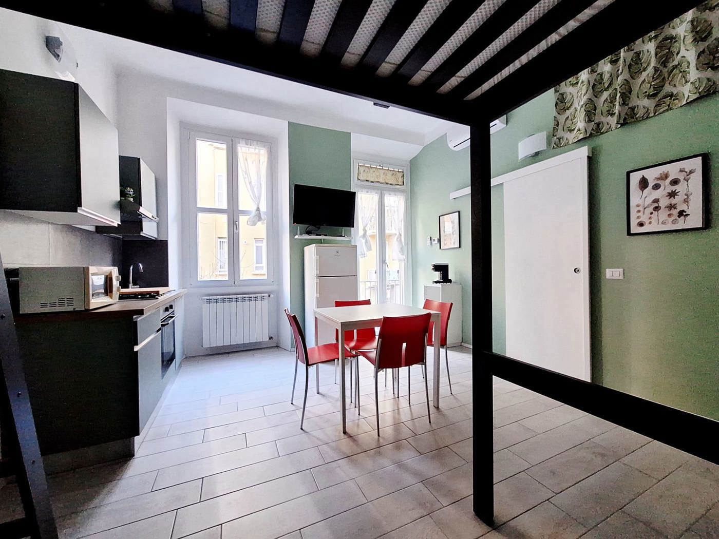 Monolocale arredato in affitto a Milano