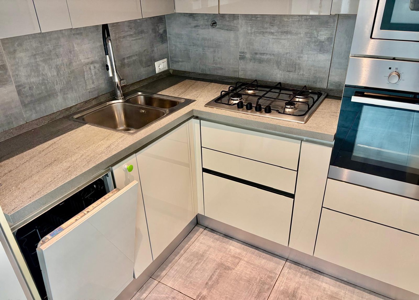 Bilocale arredato in affitto a Milano