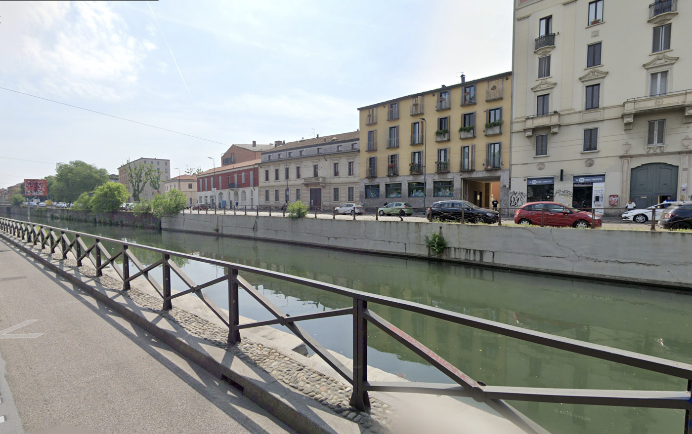 Attivit� commerciale Bar e tabacchi in vendita a Milano