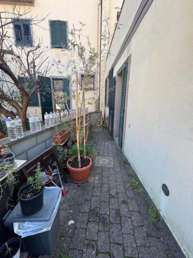Casa indipendente con giardino, Collesalvetti guasticce
