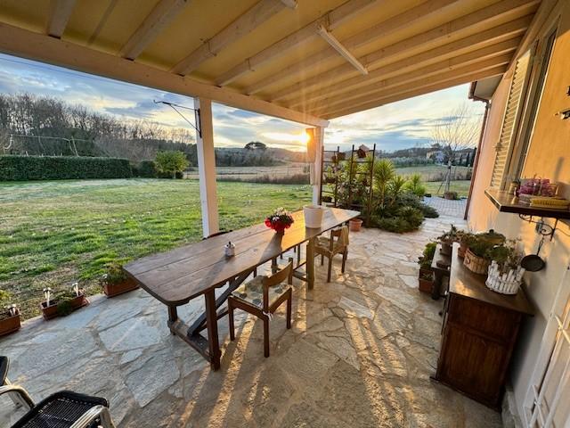 Villa con giardino a Collesalvetti