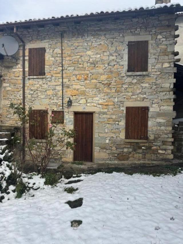 Casa indipendente in vendita, Vernasca settesorelle