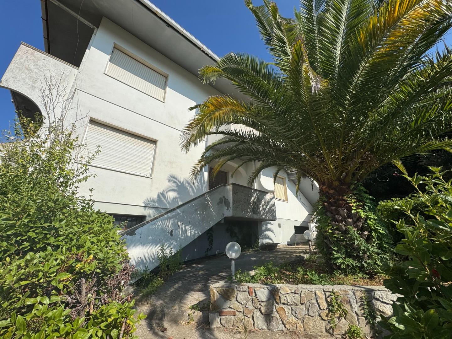 Villa Bifamiliare con giardino, Rosignano Marittimo nibbiaia