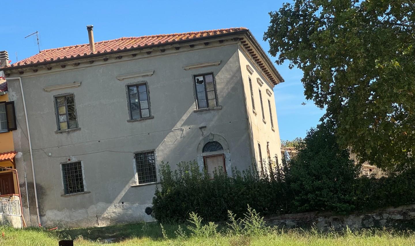 Casa indipendente con giardino, Collesalvetti stagno