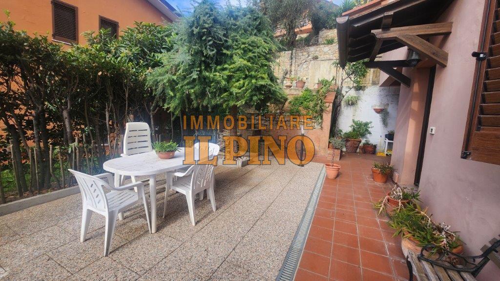 Villa Bifamiliare con giardino, Calci la gabella