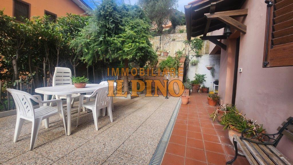 Villa Bifamiliare con giardino, Calci la gabella