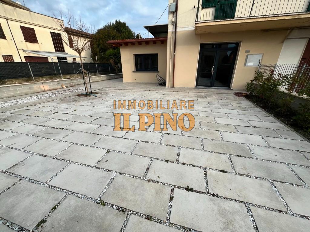 Locale commerciale ristrutturata, Cascina badia