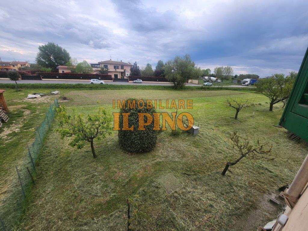 Rustico con giardino a Vicopisano