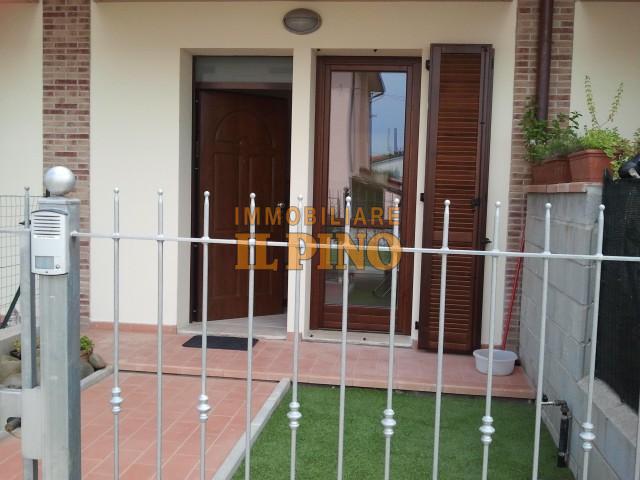 Villa con giardino, Castelfranco di Sotto villa campanile