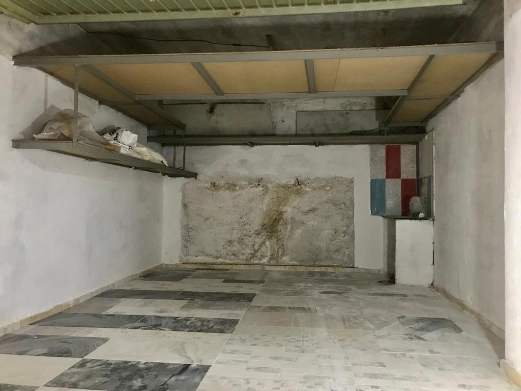 Box/Garage 18mq in vendita a Brusciano