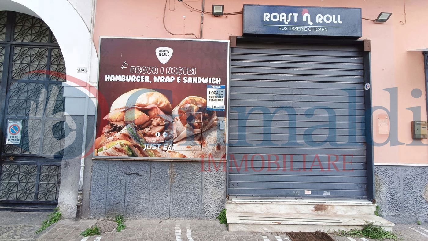 Negozio in affitto a Brusciano