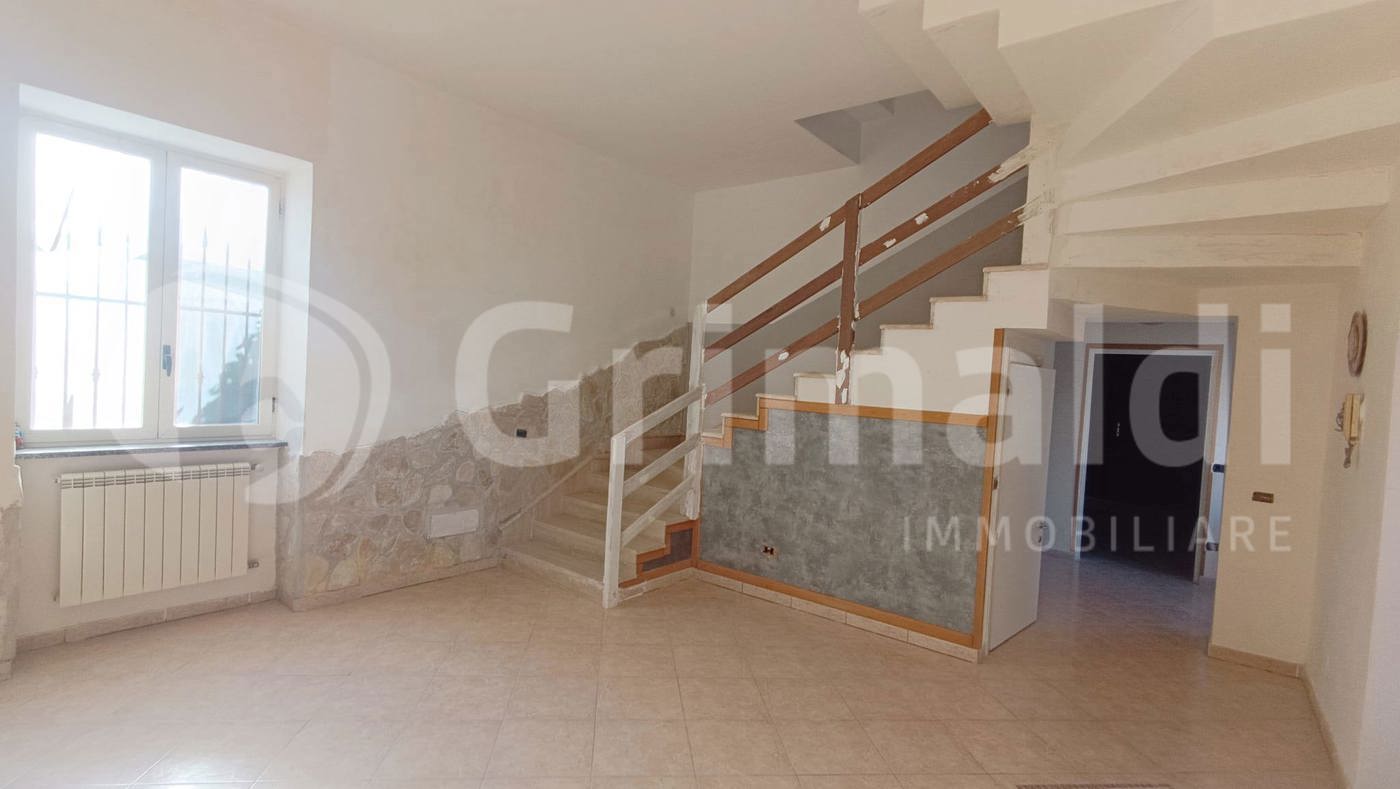 Trilocale con box a Marigliano