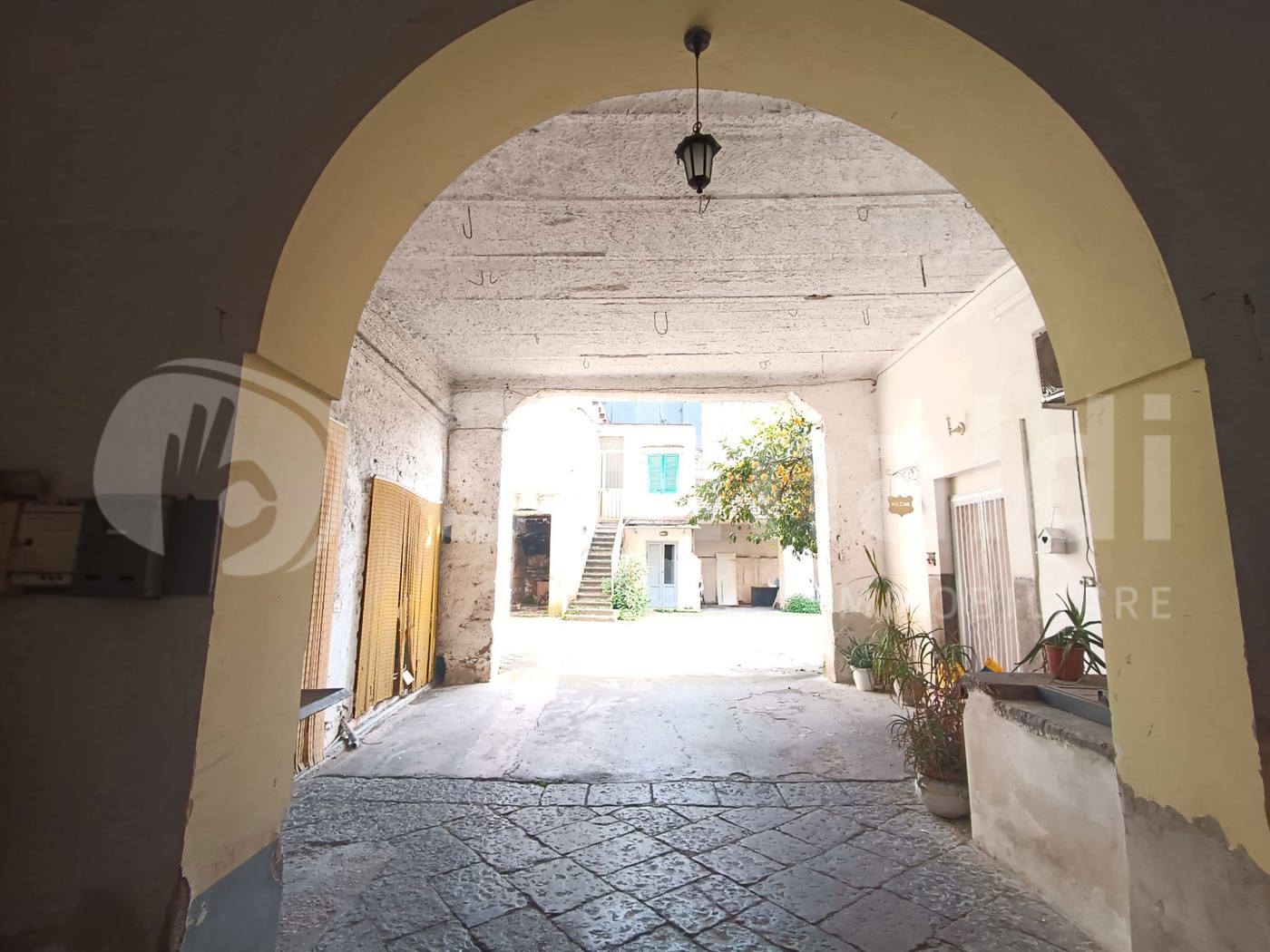 Stabile/Palazzo in vendita a Brusciano