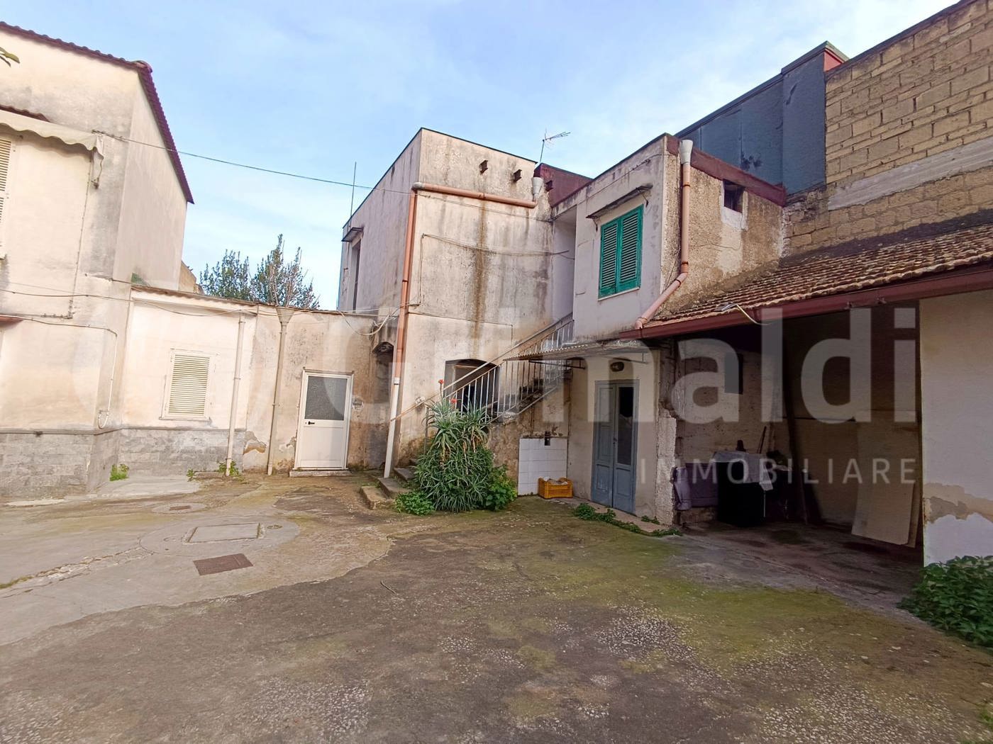 Stabile/Palazzo in vendita a Brusciano