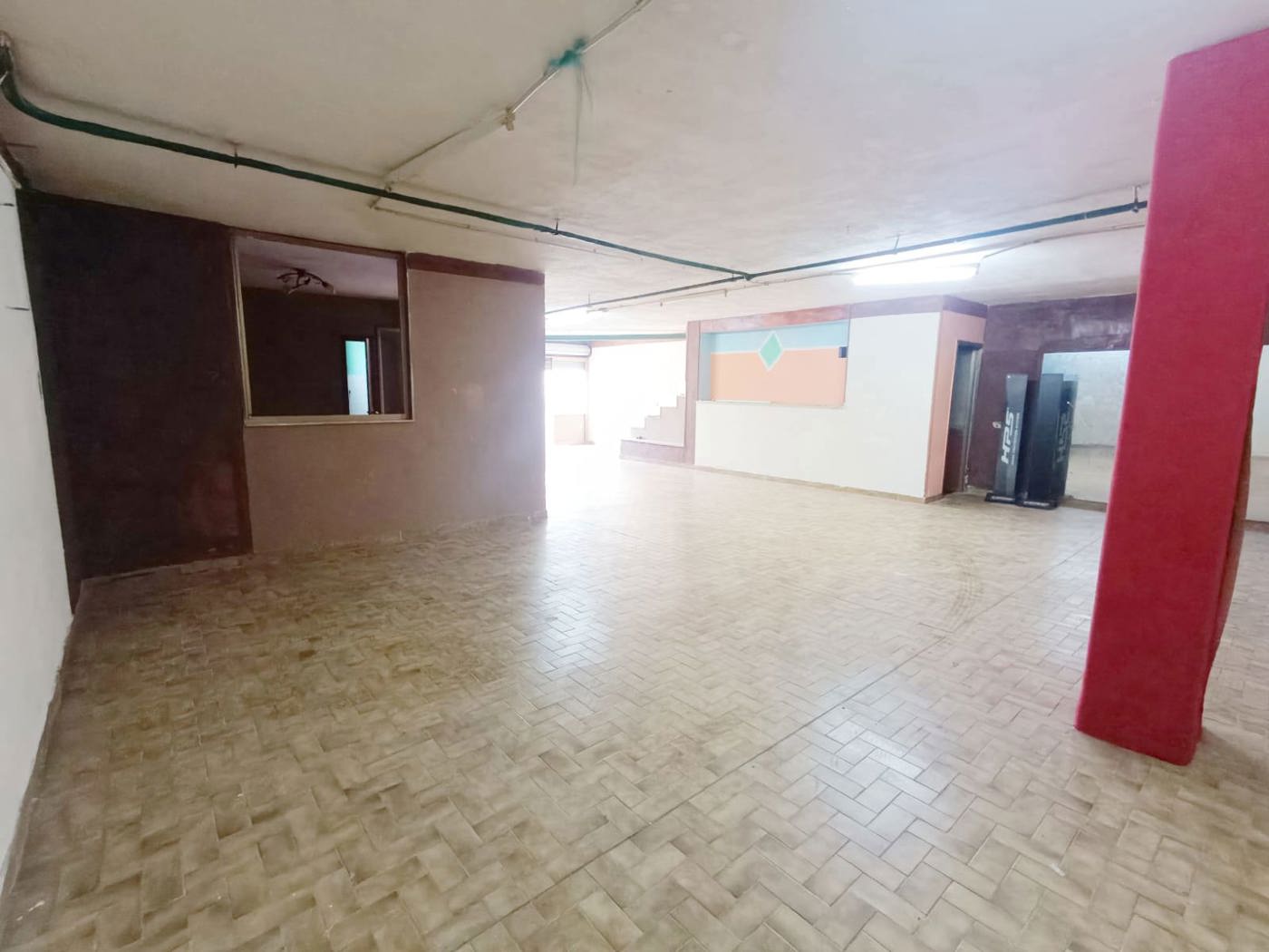 Magazzino in vendita a Brusciano